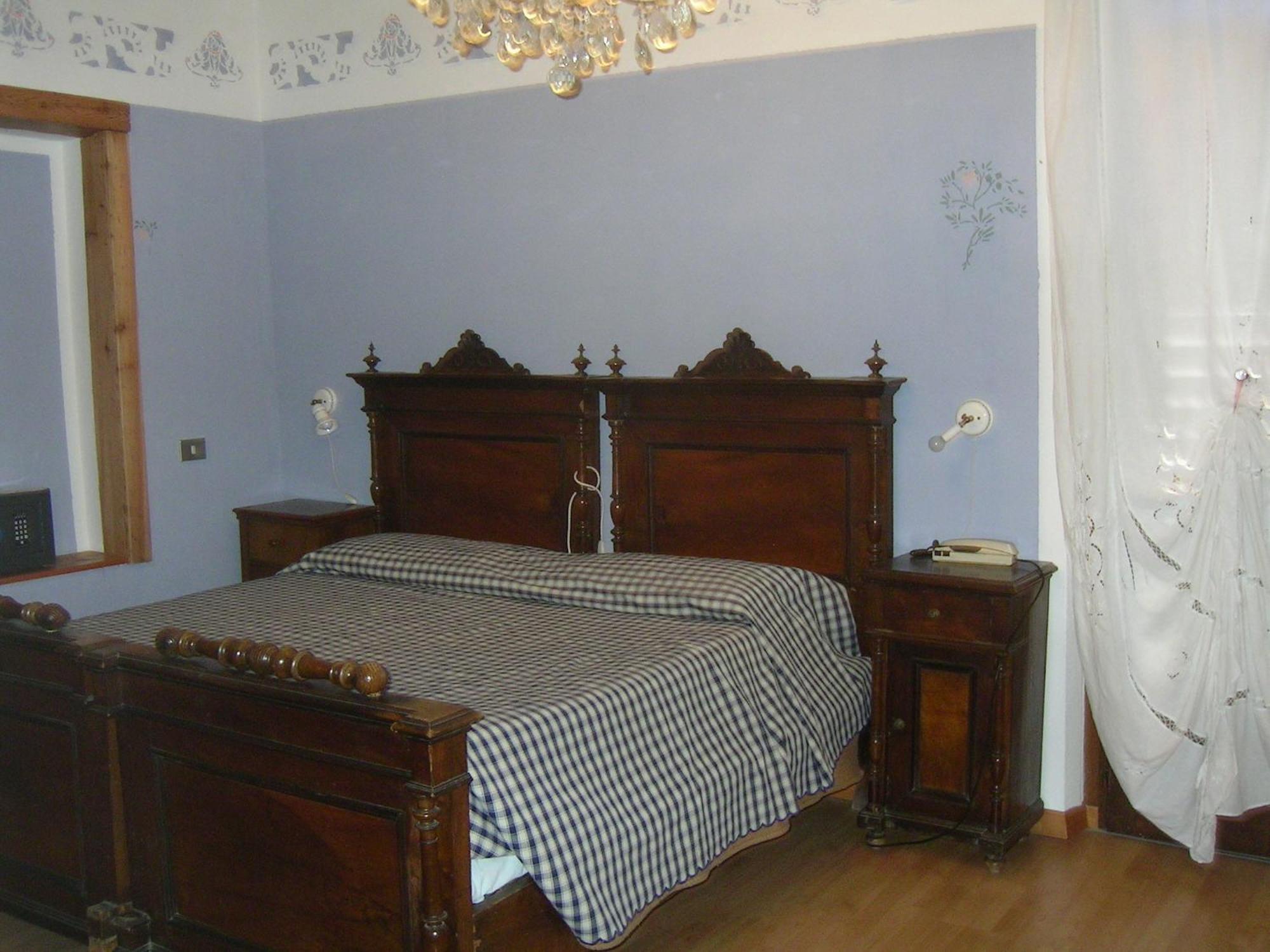 Albergo San Cristoforo 페르지네 발수가나 외부 사진